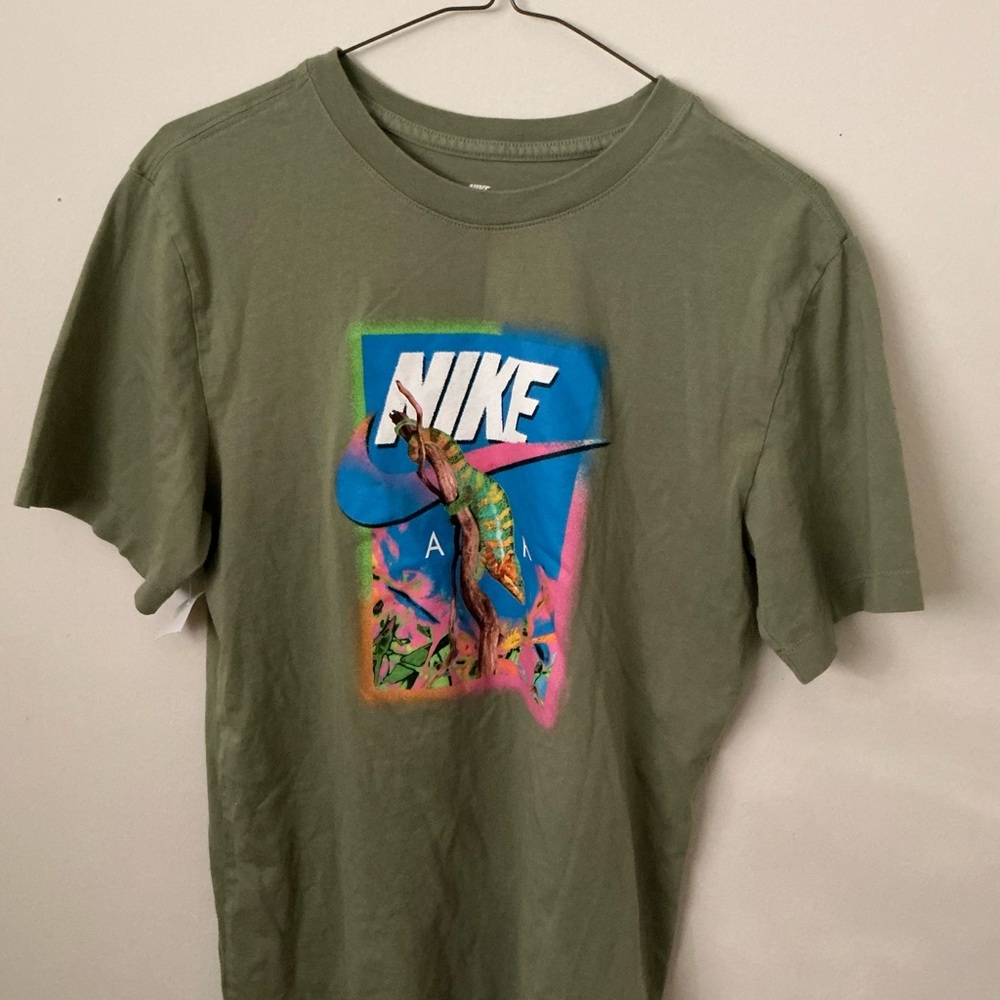 Nike Olive Graphic Men's Tee